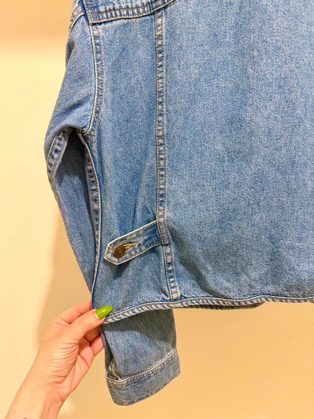 90s Vintage 🩵 Lizwear x Liz Claiborne Denim Jacket - Picture 4 of 5